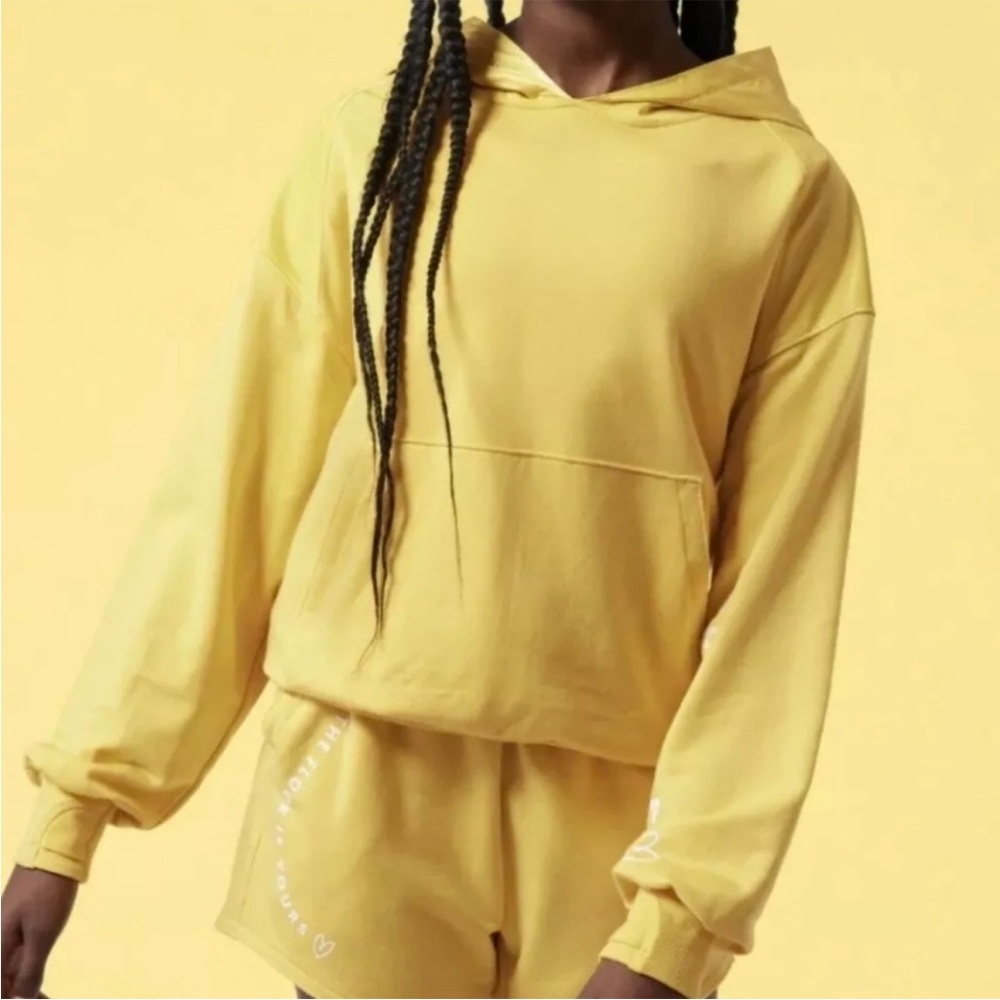 Athleta Girl X Simone Biles Pullover Hoodie Yellow BECAUSE I CAN Girls XL